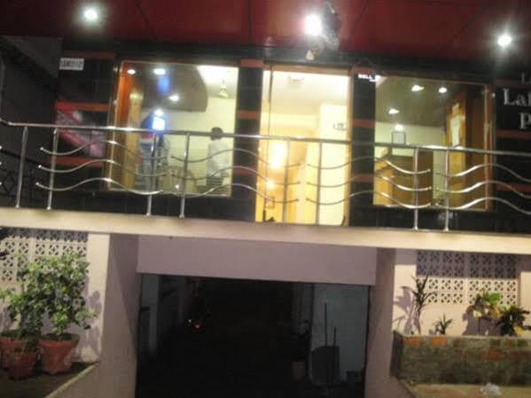 Oyo Hotel Lakshmi Paradise Visakhapatnam Esterno foto