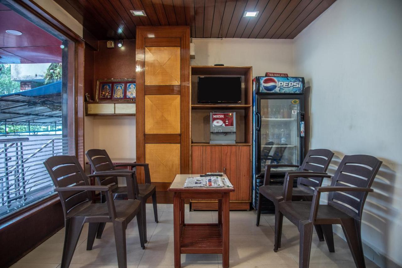 Oyo Hotel Lakshmi Paradise Visakhapatnam Esterno foto