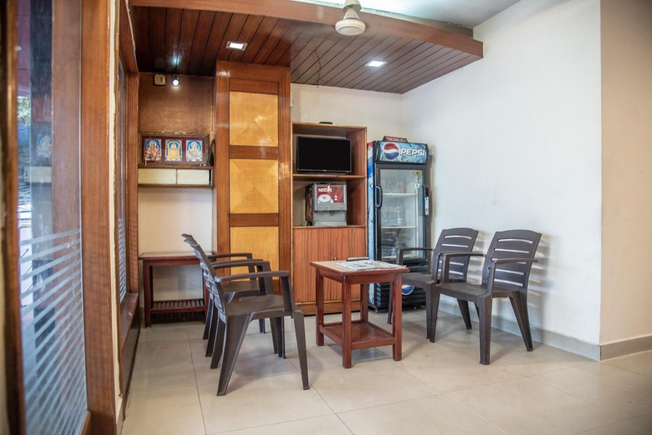 Oyo Hotel Lakshmi Paradise Visakhapatnam Esterno foto