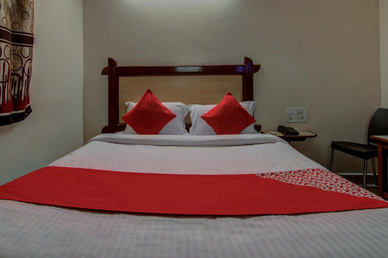 Oyo Hotel Lakshmi Paradise Visakhapatnam Esterno foto